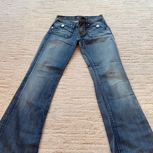 Preowned jeans rock and republic